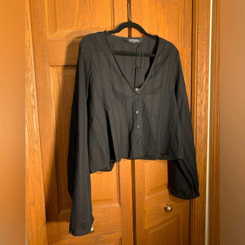 Size US 12/UK 16 Marcia Broderie bell-sleeved too from Disturbia.